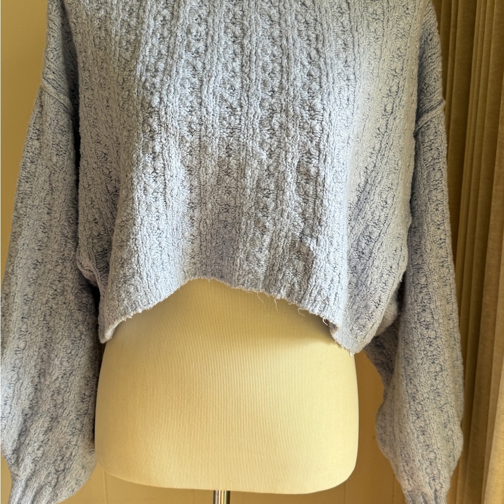 Urban Outfitters Light Blue Oversized Cropped Sweater Sz S - Picture 2 of 9